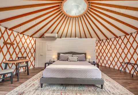 Lainnya Ot 3515h Texas Yurt Haus: Horned Frog 1 Bedroom Cabin by Redawning