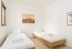 Others 3 Comfort with Terrace over the Hills by FeelHome