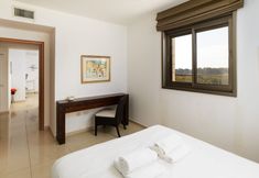 Others 5 Comfort with Terrace over the Hills by FeelHome