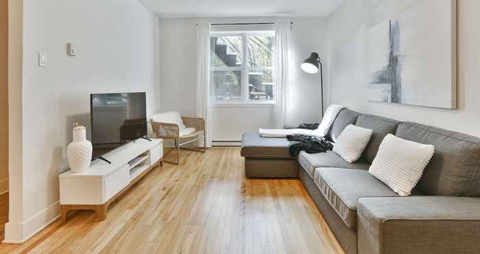 อื่นๆ Lovely 1BR - 5mins from Laurier Metro