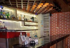 Lainnya 4 Luniva Restaurant And Guest House