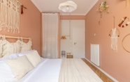 อื่นๆ 4 Bohemian 1BR Apartment in Athens