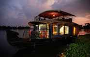 อื่นๆ 2 Premium Houseboat