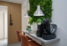 Others 5 Stay Belonio