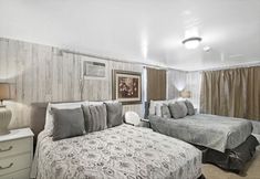 Others 3 Serenity Palm Perfect Stay for Groups!