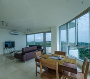 Others 3 18F Luxury Wraparound Oceanview Panama Canal