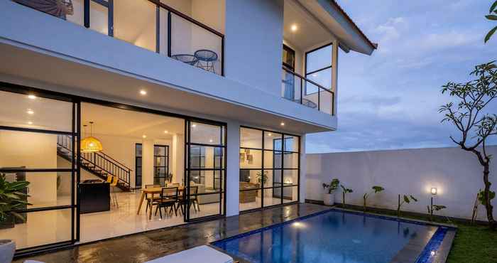 Lainnya New 2BR Villa Alba in Canggu by Azure