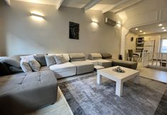 Others 2 Sleek Flat Close to Osmanbey Metro Station