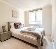 Others 4 Beautiful 3-bed in the Heart of London With Parking-hosted by Sweetstay