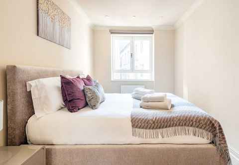 Others Beautiful 3-bed in the Heart of London With Parking-hosted by Sweetstay