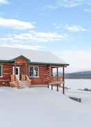 Bilik Gorgeous Lakefront Real Log Home