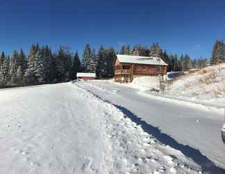 Lain-lain 2 Gorgeous Lakefront Real Log Home