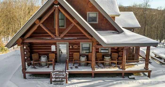 Lainnya Gorgeous On Trail 4 bed Real Log Home