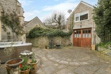 Others The Coach House