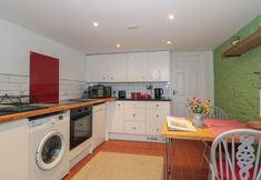 Others 7 The Coach House