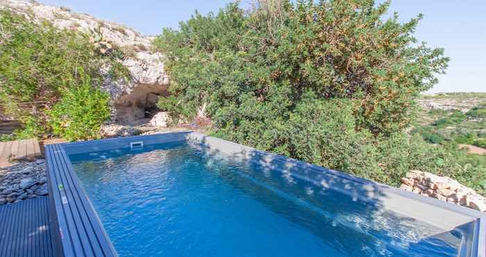 Others San Martin Wonderful Pool & Spa Villa