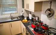 Khác 5 Stunning Modern Coventry City Apartment Free Wifi