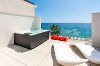 Lainnya Exclusive Seafront Flat With Terrace and Jacuzzi - By Beahost Rentals
