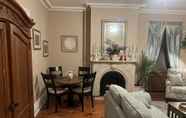 Others 7 1 Br Private Victorian Apt in Convenient City Location on 5 Acre, Sleeps 4