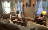 Others 3 1 Br Private Victorian Apt in Convenient City Location on 5 Acre, Sleeps 4