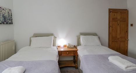 其他 2 Field Cottage