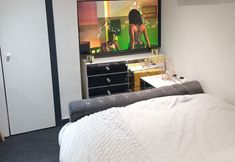 Others 6 Beautiful En-suite Studio in Leeds -lower Floor