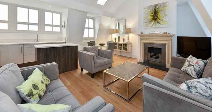 Lain-lain Large South Kensington Mews 2 Bed 2 5 Bath House