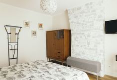 Khác 5 Chez Pepe Merle