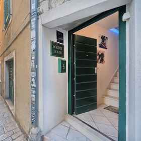 Primary image 1 Poetry House, Split Hotels