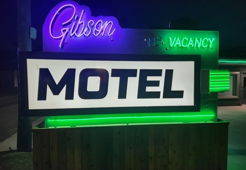 Khác Gibson Motel