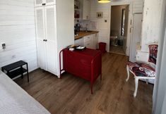 Others 7 Valentina Tiny House with Sea View