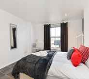 Others 7 Impeccable 4-bed House in Brixton, London