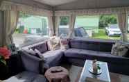 Others 6 Lovely 3-bed Caravan in Foel, Welshpool