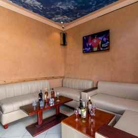 Lobby lounge1Haber Motel,恩德培国际机场(EBB)飯店