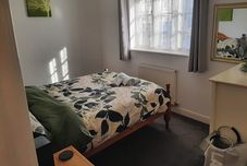 Others Cozy Courtyard Apt, Explore & Relax, Free Parking