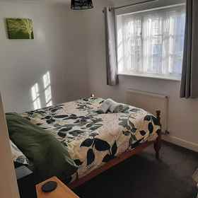 Room 1 아늑한 코트야드 아파트먼트, 탐험 및 휴식, 무료 주차, Deviock 아파트