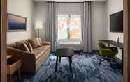 Lain-lain 2 Fairfield by Marriott Inn & Suites Whitsett Greensboro East