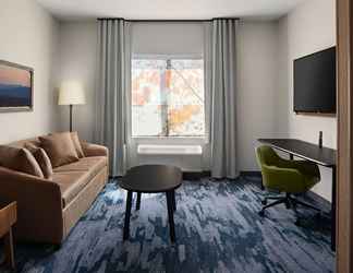 Lain-lain 2 Fairfield by Marriott Inn & Suites Whitsett Greensboro East