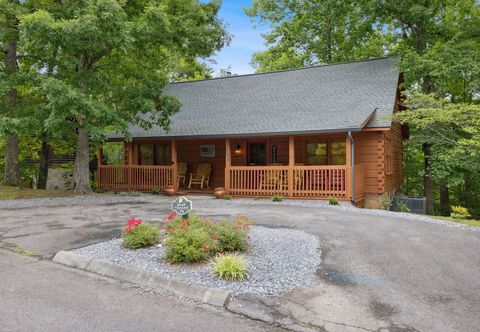 Khác Bear Tracks 2 Bedroom Cabin by Redawning