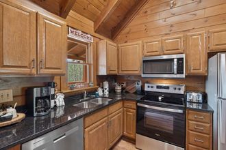 Khác 4 Bear Tracks 2 Bedroom Cabin by Redawning