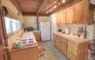 Lainnya 5 Tahoe Chalet 4 Bedroom Cabin by Redawning