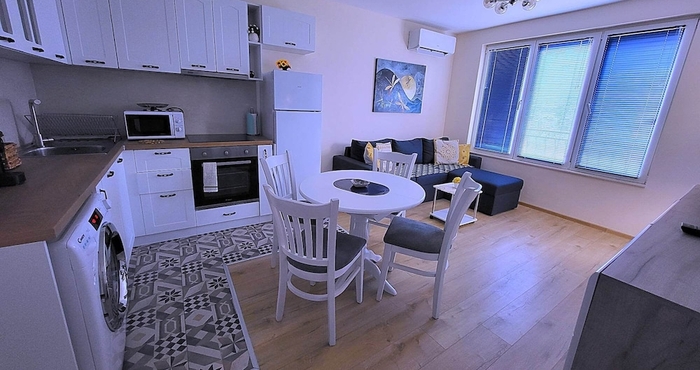 Lain-lain Comfy & Quiet 2 Bed Flat, Great Location, Parking