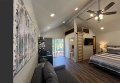 Others 2 Rogue River Resort