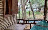 Lain-lain 2 Cocohuts Cambodia