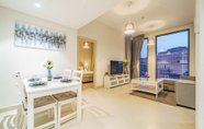 Others 7 Guests and Cohost - Stylish Apartment With Balcony In Liveliest Area