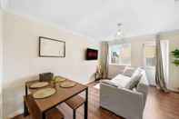 Others 4 bed Townhouse- Free Parking