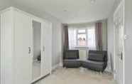 Others 5 Fantastic 4BD House In the Heart of Mitcham