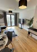 Primary image Stunning 2-bed Apartment in Bristol With Parking