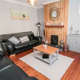 Primary image 1 4 Percy Street, Hedgeley Hotels