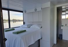 Others 3 Barco Casa Ollem